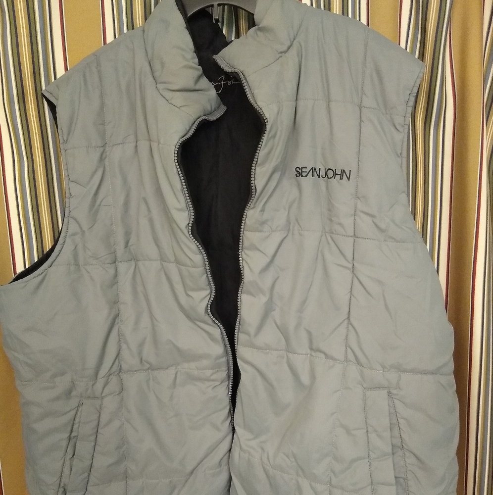 Sean John Big and Tall reversible vest.